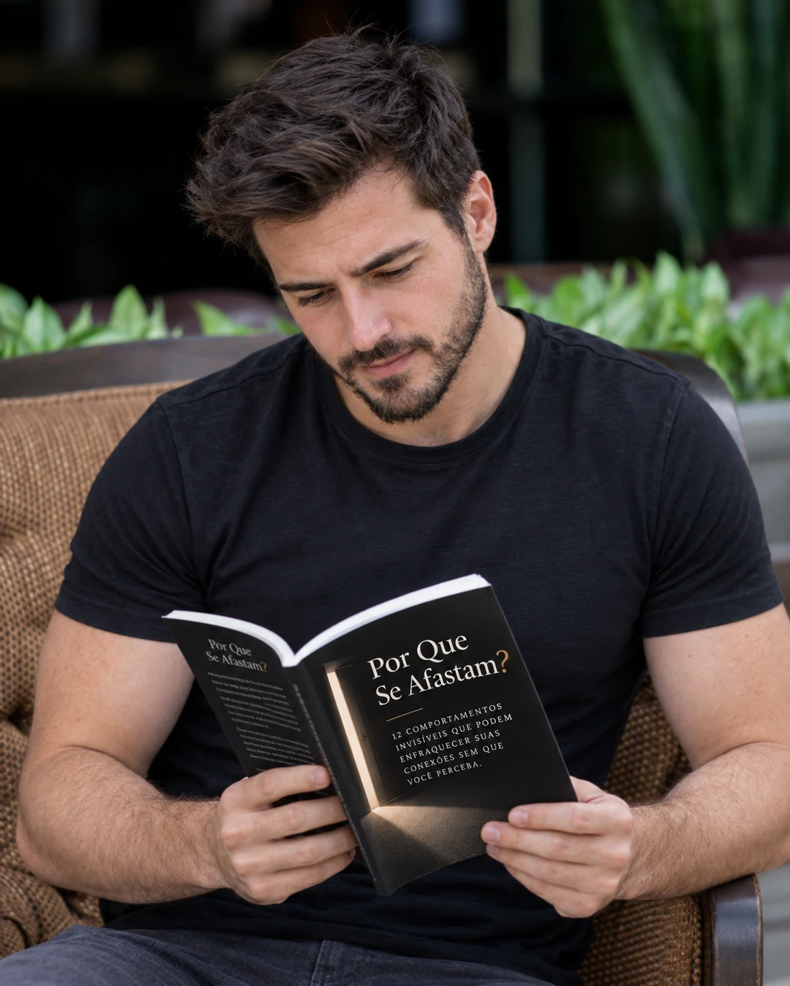 Antônio Limeira com o livro Por Que Se Afastam?